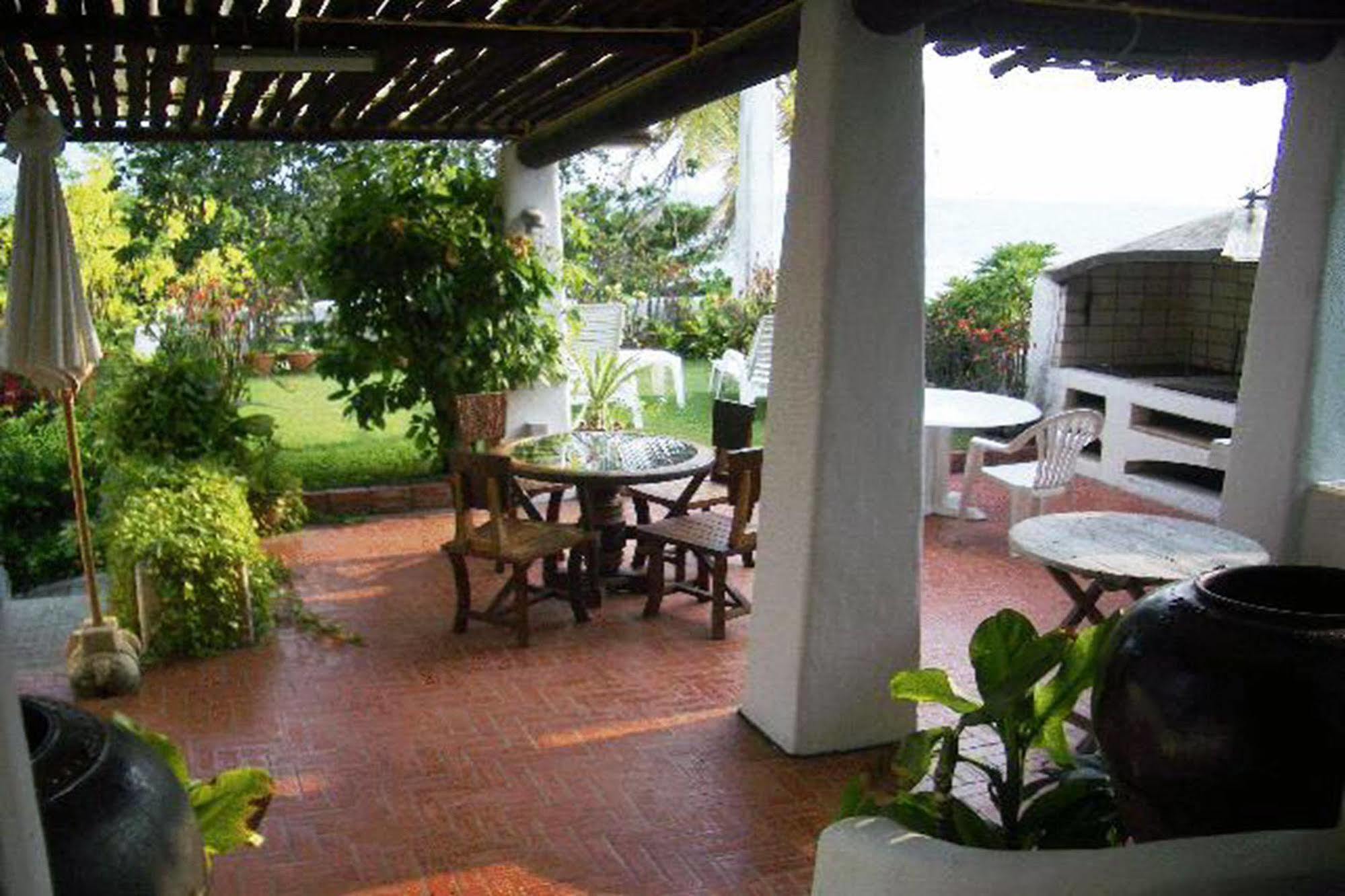 Momchailai Pattaya Retreat Eksteriør bilde